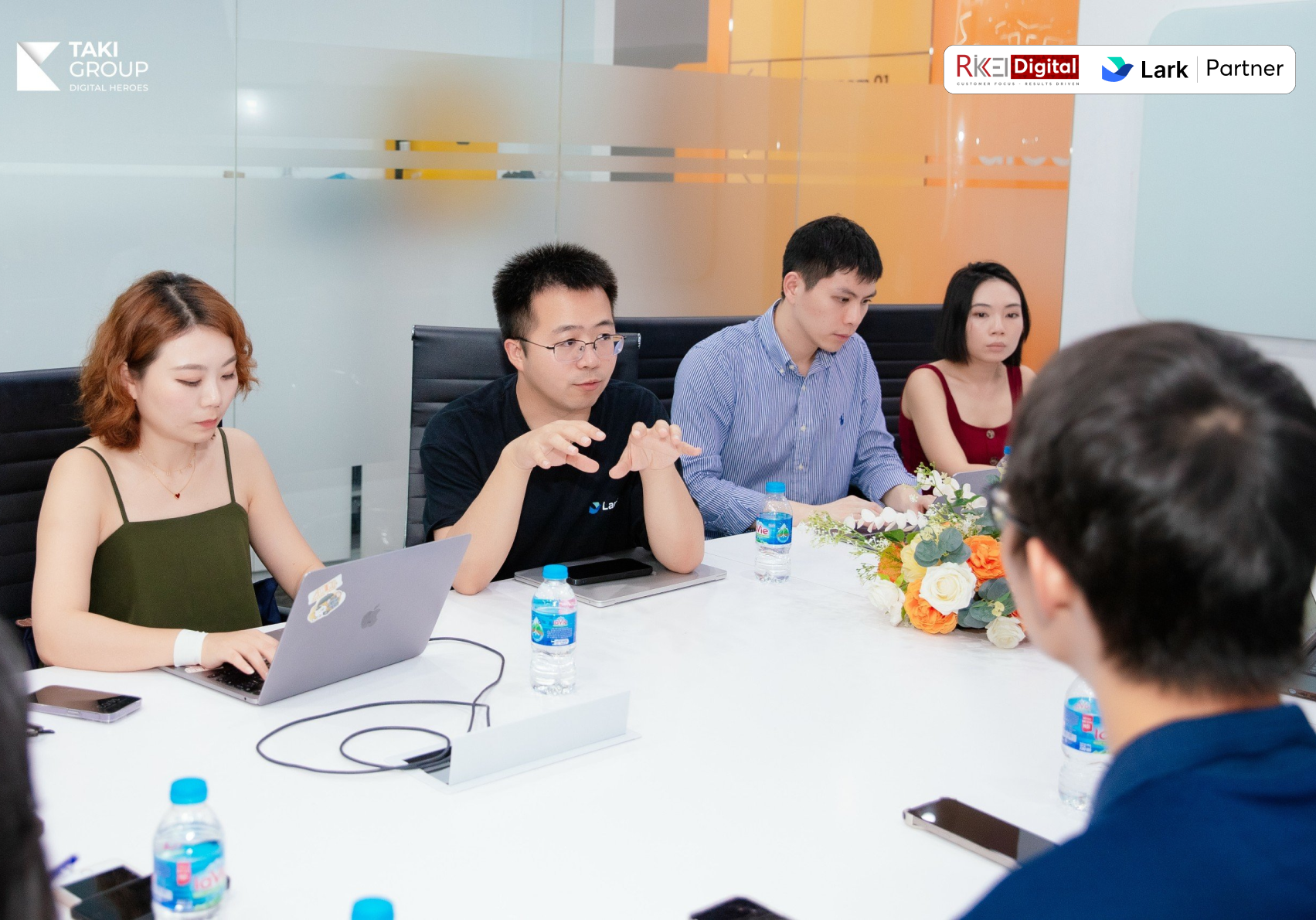 Hợp tác hướng đến giải pháp toàn diện cho doanh nghiệp Việt Nam